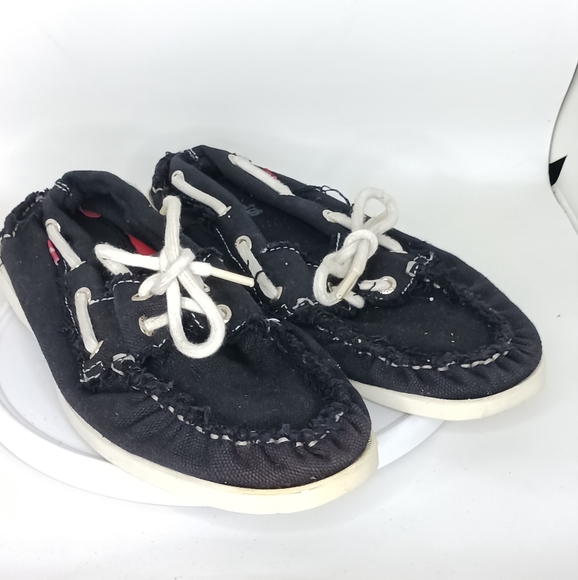 Levis - Picture 1 of 6